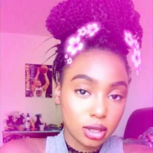 Meet your Posher, Madina